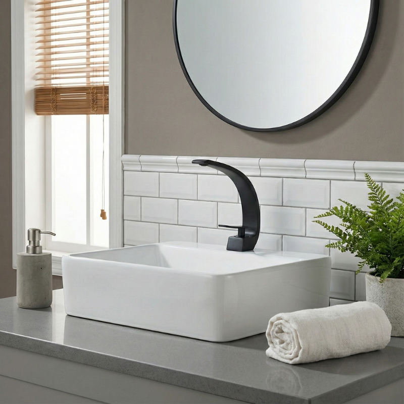 Well Tools - Torneira Curva P/ Lavatório Quente e Frio