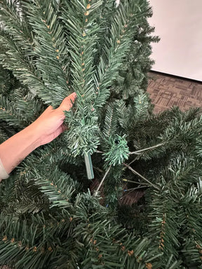 Árvore de Natal Luxo de Cedro 2,10m com 1200 Galhos – Well Tools®